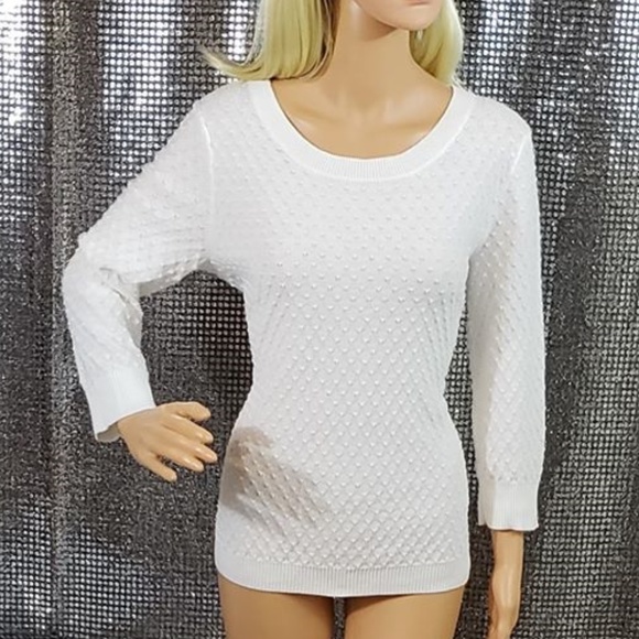 White 3-D Textured Knit Long-Sleeve Sweater - Picture 1 of 3